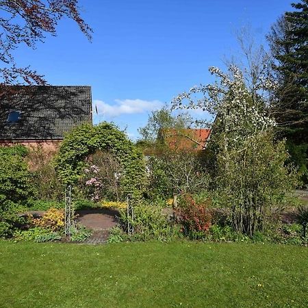 Unser Traumhaus Mit Wunderschoenem Garten Aurich  Exterior foto