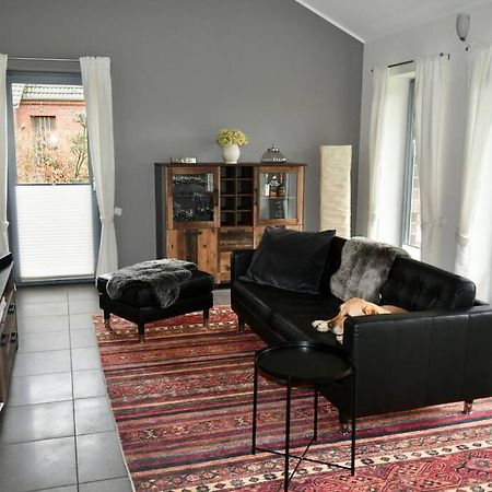 Unser Traumhaus Mit Wunderschoenem Garten Aurich  Exterior foto